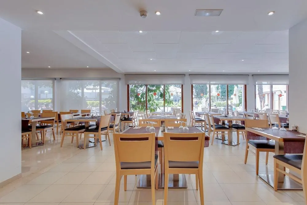 ****  Hotel Garbi Park & Aquasplash Lloret de Mar Španělsko